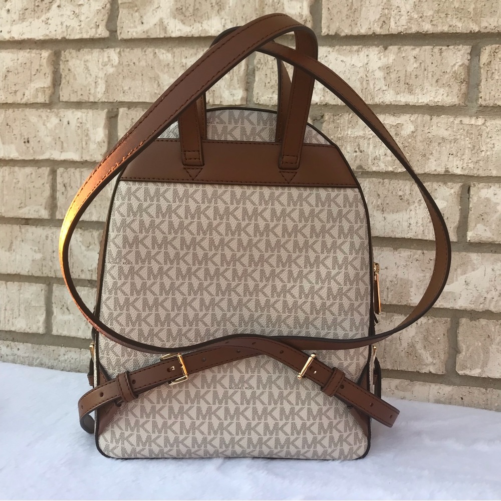 Michael Kors backpack and wallet - Picture 7 of 13